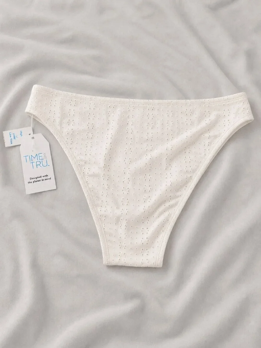 Women's Low Rise Cheeky Eyelet Bikini Bottoms Size XL (16-18) NWT Time and Tru
